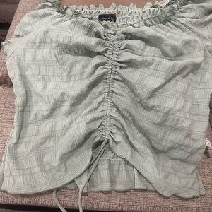 Zenobia Women's Green Ruched Top